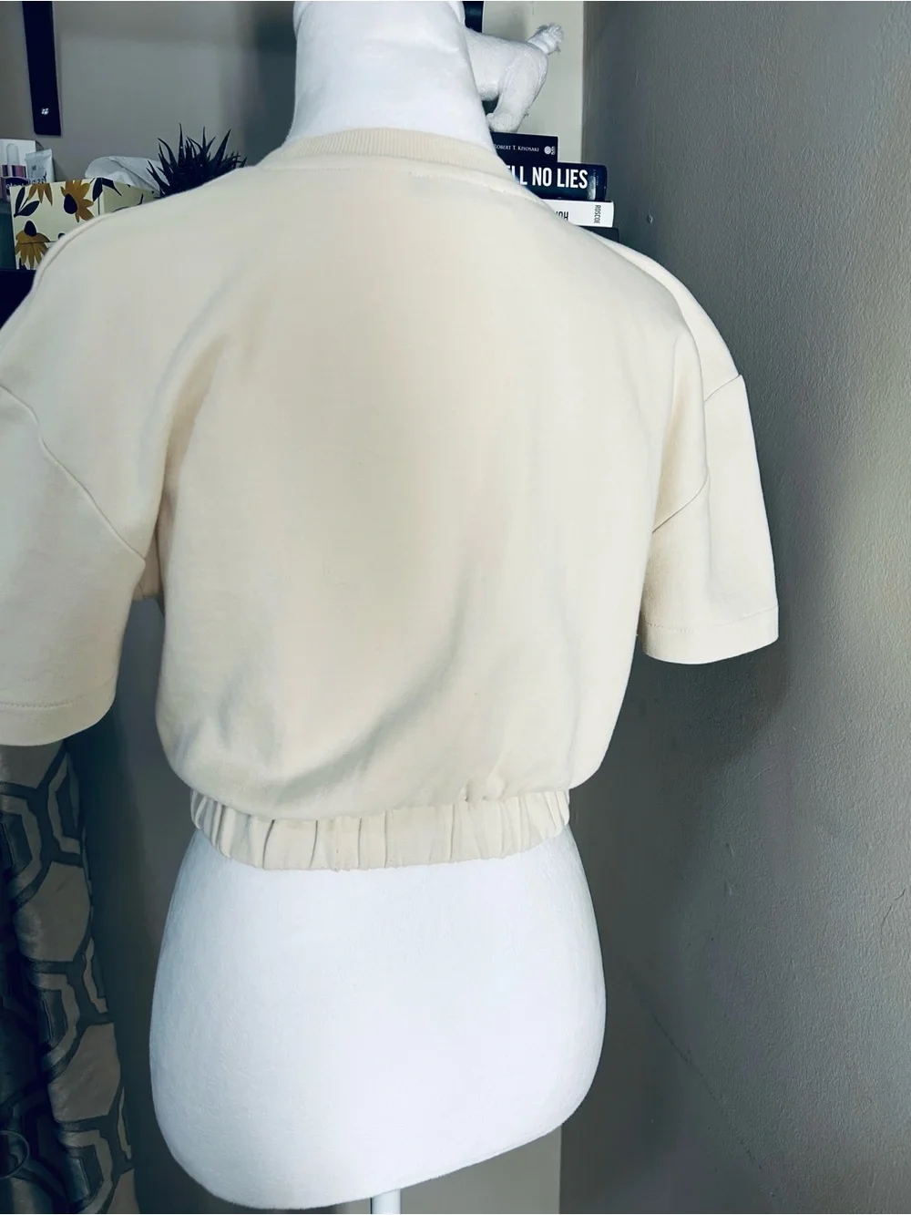 Zara Cream Cropped Elastic-Waist Tee - Picture 3 of 4